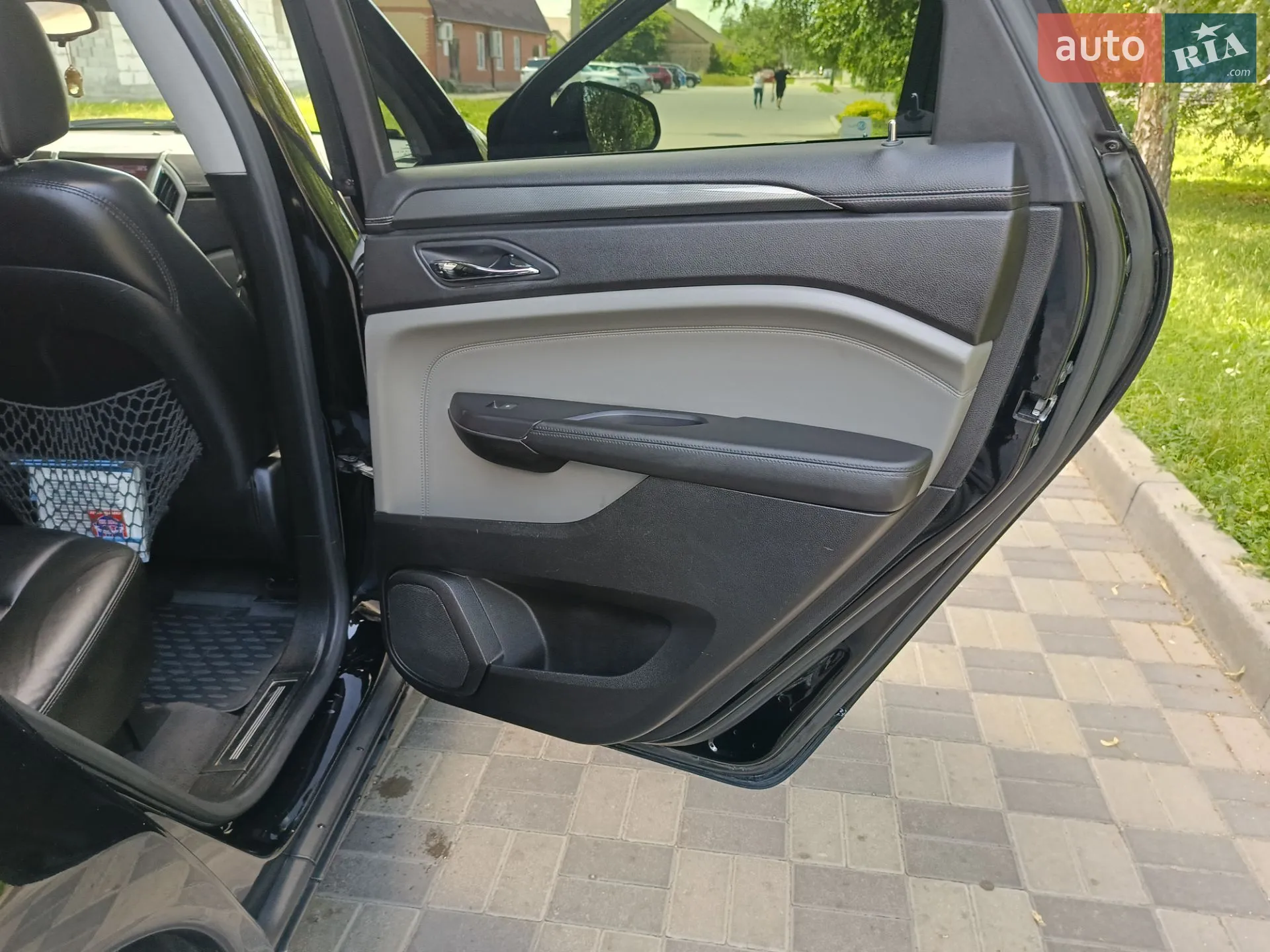 2010 Cadillac SRX - мініатюра 23
