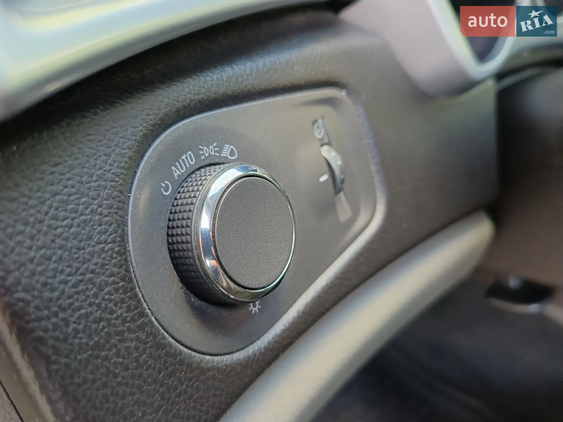 2010 Cadillac SRX - мініатюра 36