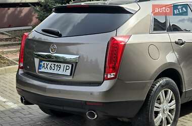 Позашляховик / Кросовер Cadillac SRX 2010 в 