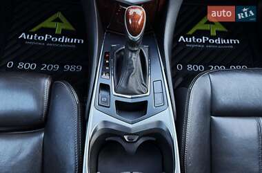 Внедорожник / Кроссовер Cadillac SRX 2014 в 