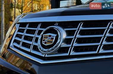 Позашляховик / Кросовер Cadillac SRX 2014 в 