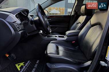Позашляховик / Кросовер Cadillac SRX 2014 в 