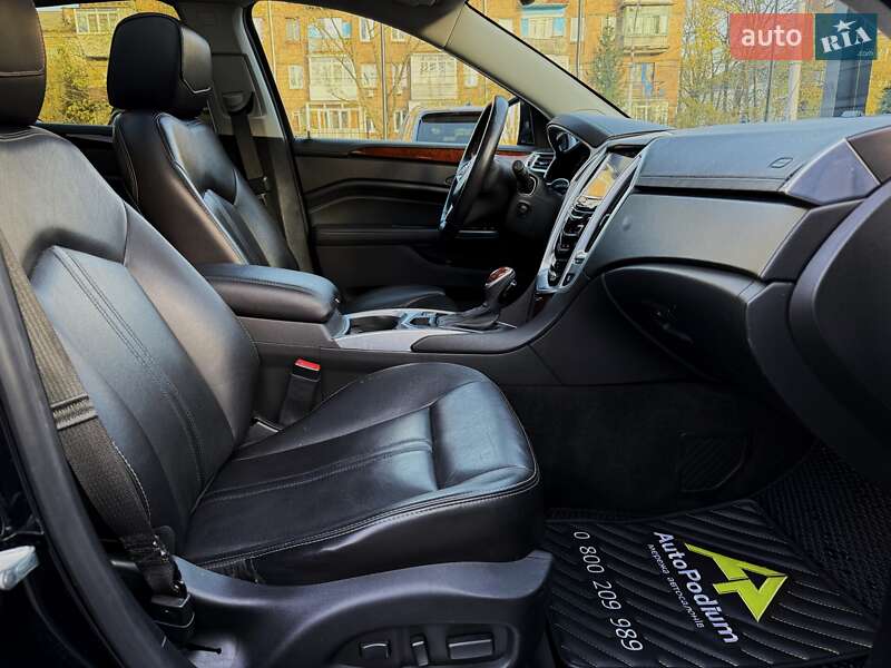 Позашляховик / Кросовер Cadillac SRX 2014 в Києві