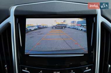 Позашляховик / Кросовер Cadillac SRX 2014 в 
