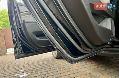 Внедорожник / Кроссовер Cadillac SRX 2010 в 