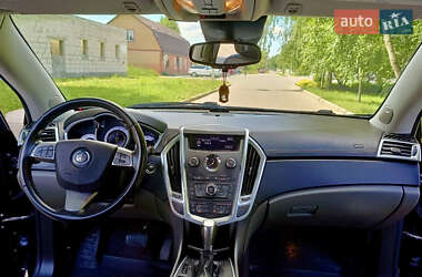 Внедорожник / Кроссовер Cadillac SRX 2010 в 