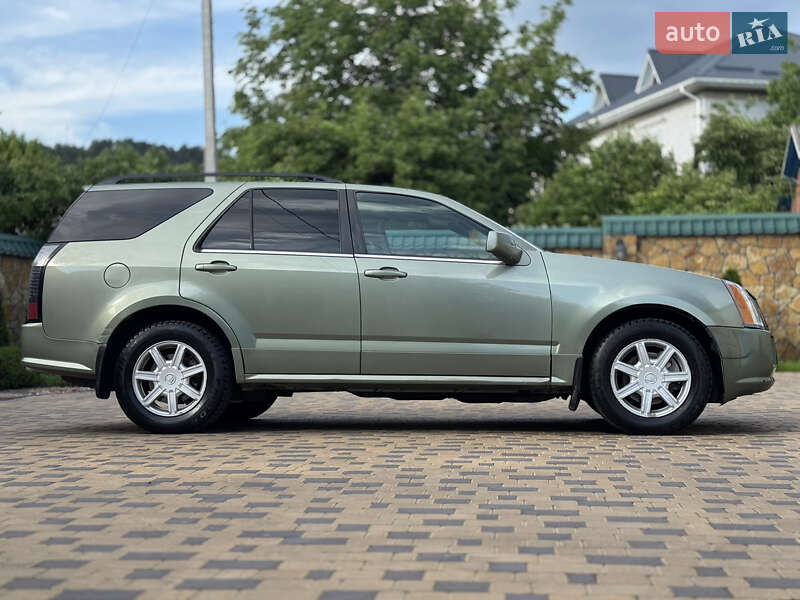 Внедорожник / Кроссовер Cadillac SRX 2004 в Могилев-Подольске