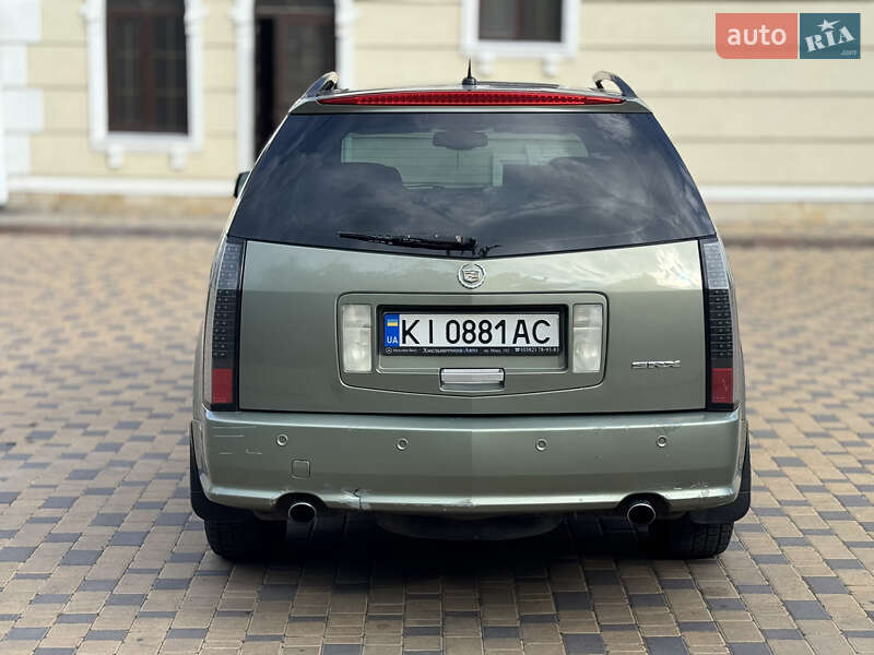 Внедорожник / Кроссовер Cadillac SRX 2004 в Могилев-Подольске