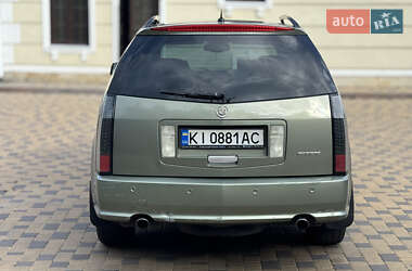 Позашляховик / Кросовер Cadillac SRX 2004 в 