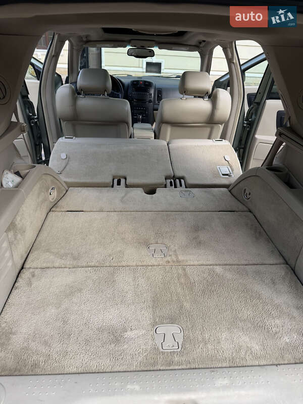 Внедорожник / Кроссовер Cadillac SRX 2004 в Могилев-Подольске