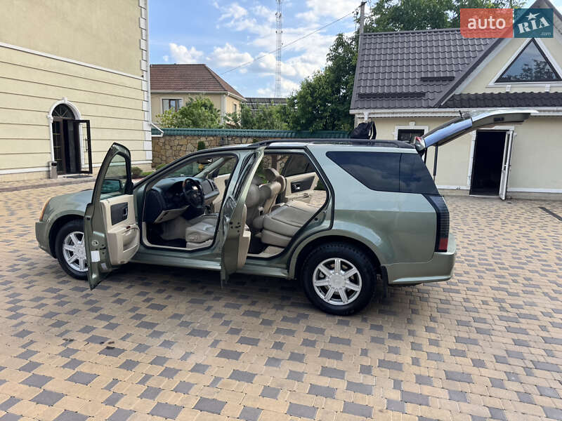 Внедорожник / Кроссовер Cadillac SRX 2004 в Могилев-Подольске