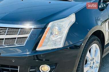 Позашляховик / Кросовер Cadillac SRX 2011 в 