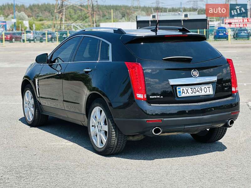 Позашляховик / Кросовер Cadillac SRX 2011 в Харкові