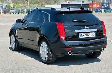 Позашляховик / Кросовер Cadillac SRX 2011 в 