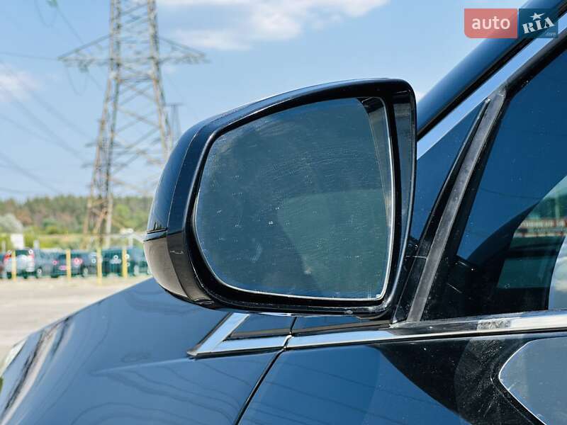 Позашляховик / Кросовер Cadillac SRX 2011 в Харкові
