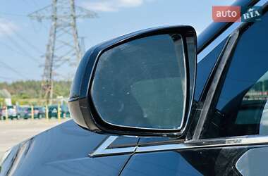 Позашляховик / Кросовер Cadillac SRX 2011 в 