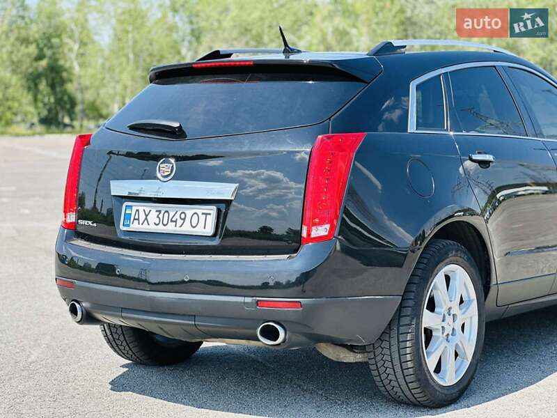 Позашляховик / Кросовер Cadillac SRX 2011 в Харкові