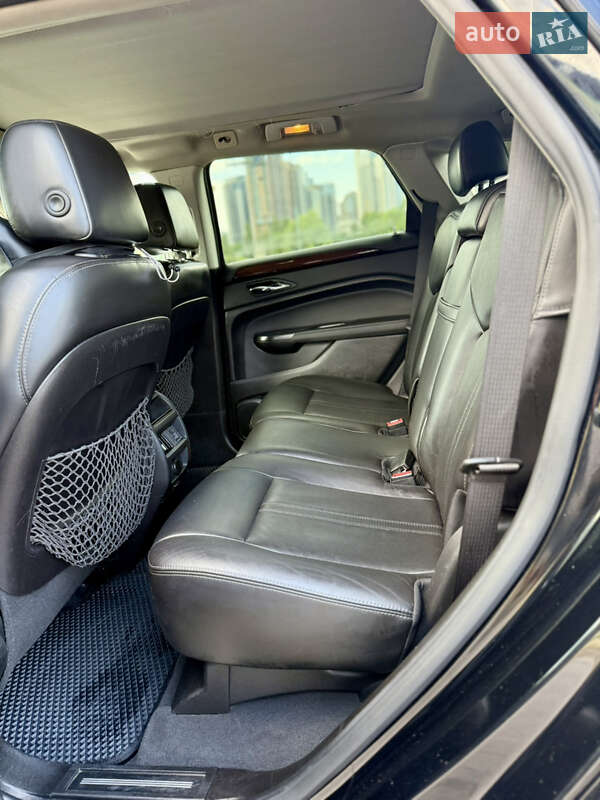 Внедорожник / Кроссовер Cadillac SRX 2013 в Киеве
