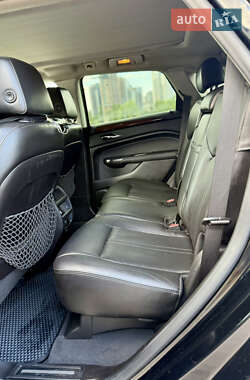 Позашляховик / Кросовер Cadillac SRX 2013 в 