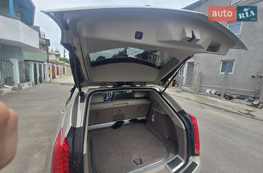 Внедорожник / Кроссовер Cadillac SRX 2010 в 