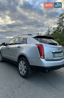 Внедорожник / Кроссовер Cadillac SRX 2011 в 