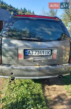 Позашляховик / Кросовер Cadillac SRX 2004 в 