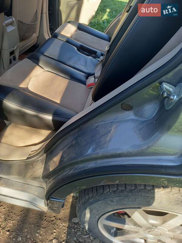 Позашляховик / Кросовер Cadillac SRX 2004 в Калуші
