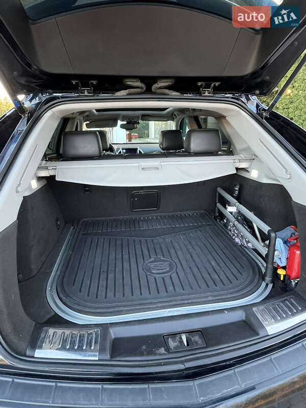 Внедорожник / Кроссовер Cadillac SRX 2015 в Жмеринке