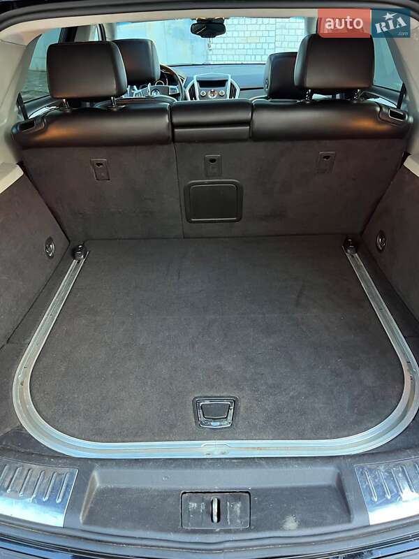 Внедорожник / Кроссовер Cadillac SRX 2010 в Чернигове фото 5 Внедорожник / Кроссовер Cadillac SRX 2010 в Чернигове