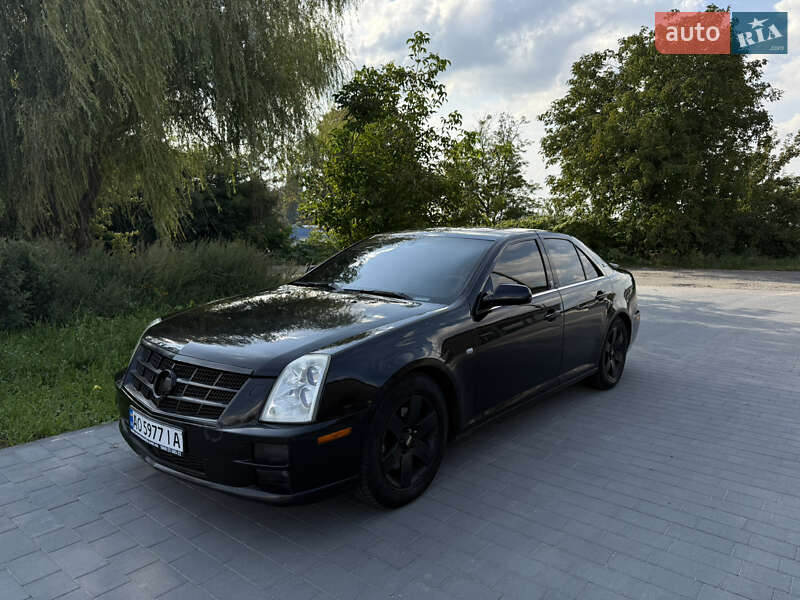 Cadillac STS 2006