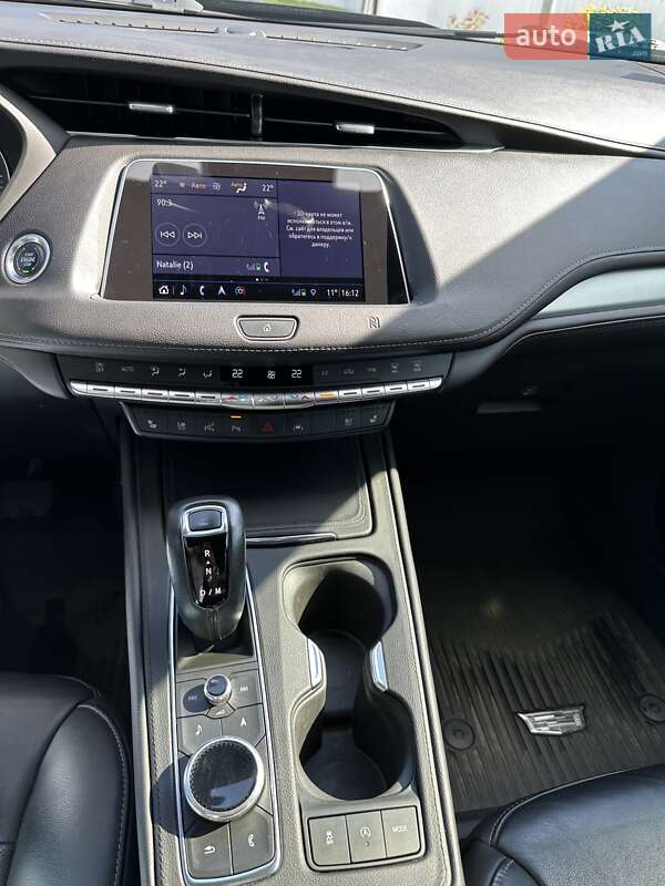 Внедорожник / Кроссовер Cadillac XT4 2018 в Сумах