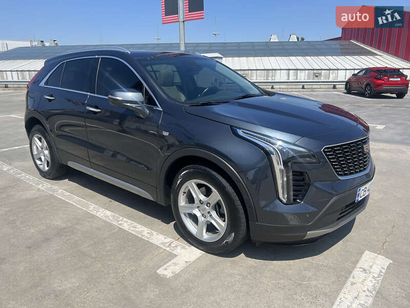 Внедорожник / Кроссовер Cadillac XT4 2018 в Киеве