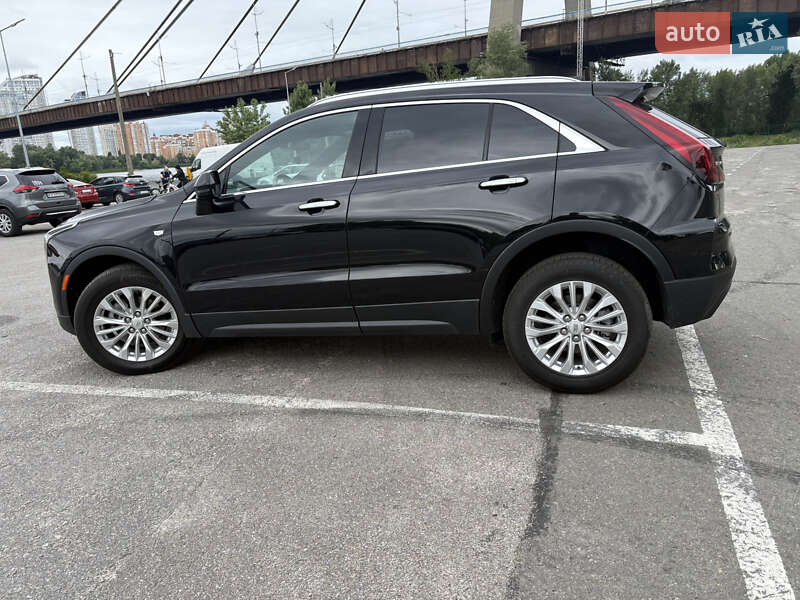 Универсал Cadillac XT4 2023 в Киеве