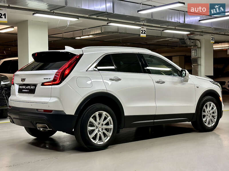 Позашляховик / Кросовер Cadillac XT4 2022 в Києві