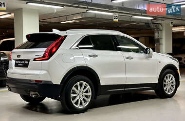 Внедорожник / Кроссовер Cadillac XT4 2022 в 