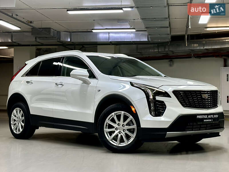 Внедорожник / Кроссовер Cadillac XT4 2022 в Киеве