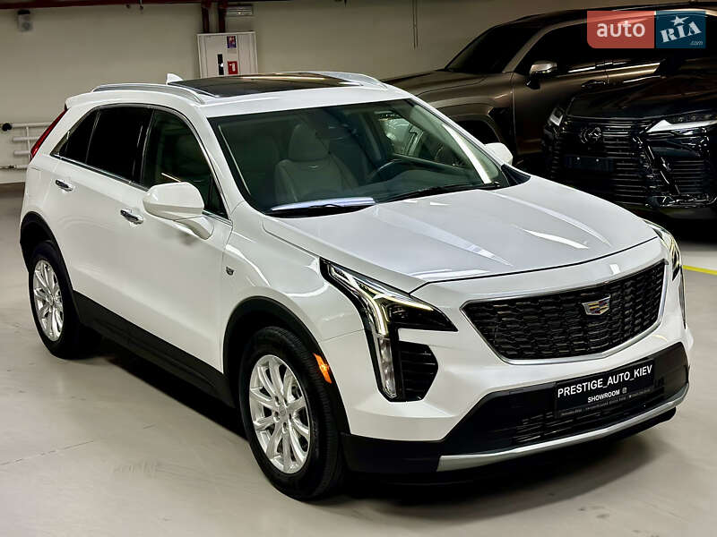 Внедорожник / Кроссовер Cadillac XT4 2022 в Киеве