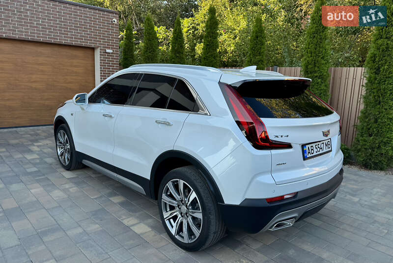 Внедорожник / Кроссовер Cadillac XT4 2019 в Виннице