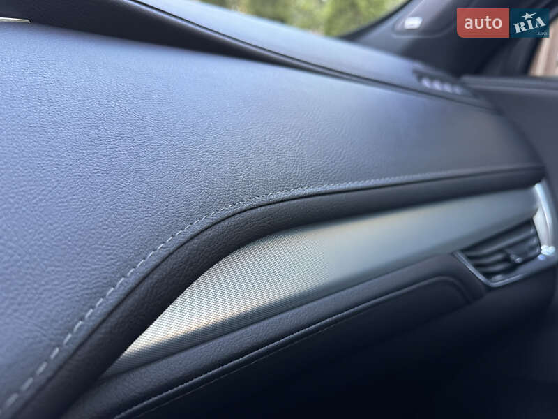 Внедорожник / Кроссовер Cadillac XT4 2019 в Виннице