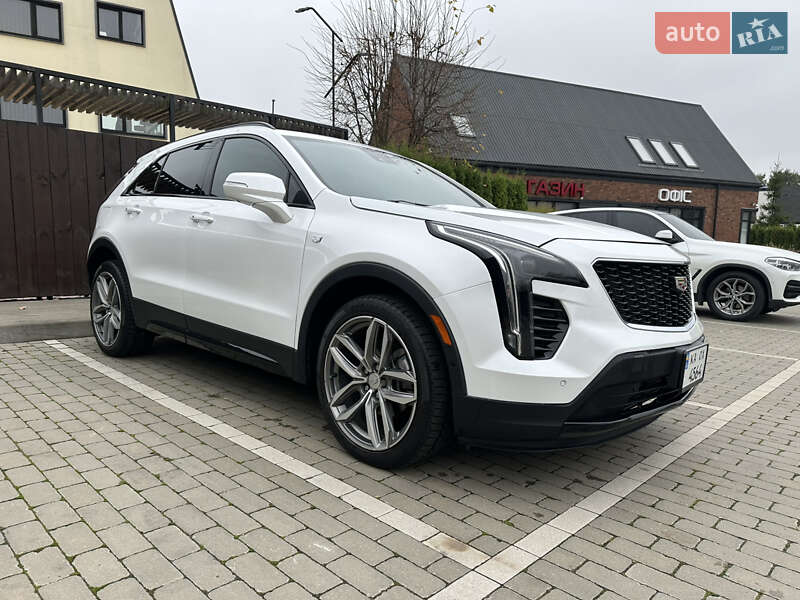 Позашляховик / Кросовер Cadillac XT4 2018 в Києві фото 5 Позашляховик / Кросовер Cadillac XT4 2018 в Києві