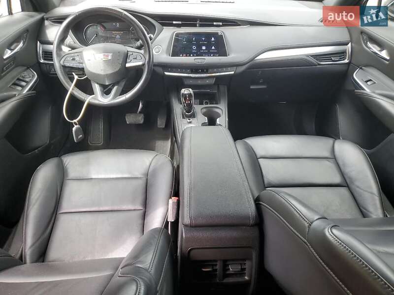 Позашляховик / Кросовер Cadillac XT4 2021 в Львові