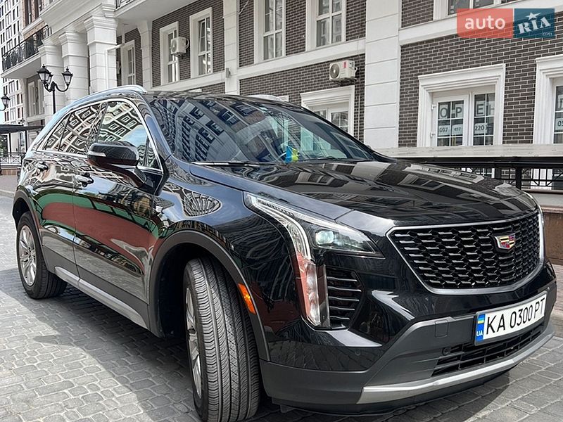 Внедорожник / Кроссовер Cadillac XT4 2020 в Киеве