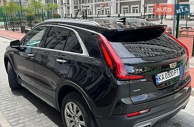 Внедорожник / Кроссовер Cadillac XT4 2020 в Киеве