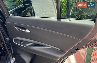 Внедорожник / Кроссовер Cadillac XT4 2020 в Киеве