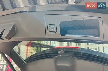 Внедорожник / Кроссовер Cadillac XT4 2020 в Киеве