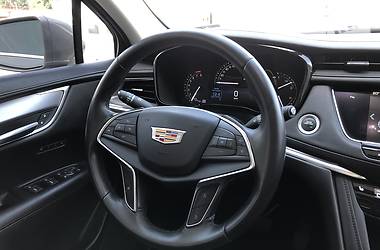 Внедорожник / Кроссовер Cadillac XT5 2018 в Одессе