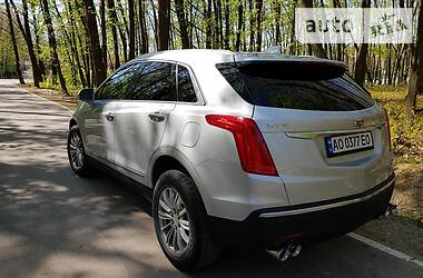 Позашляховик / Кросовер Cadillac XT5 2017 в Ужгороді