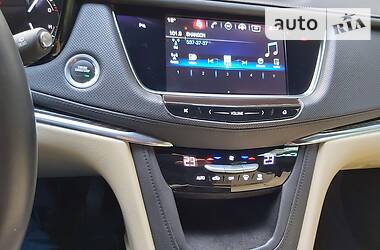 Внедорожник / Кроссовер Cadillac XT5 2016 в Житомире