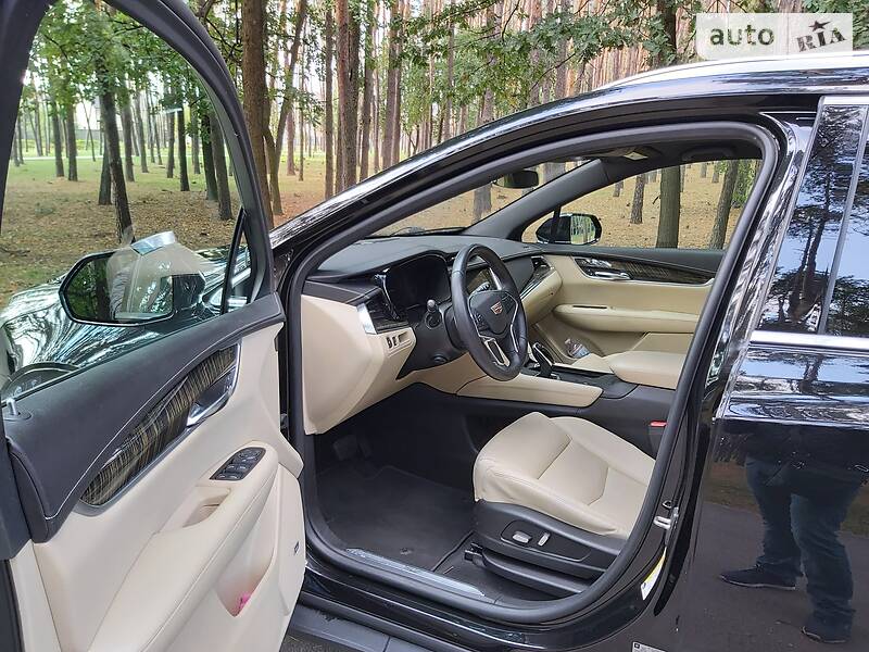 Внедорожник / Кроссовер Cadillac XT5 2016 в Житомире