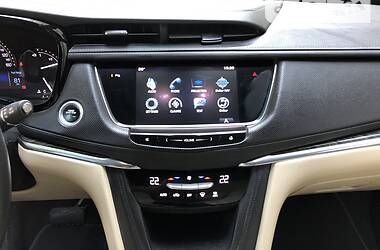 Внедорожник / Кроссовер Cadillac XT5 2016 в 